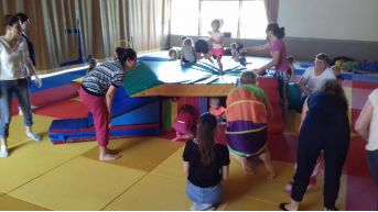Séance de Baby Gym organisée par le Relais Petite Enfance