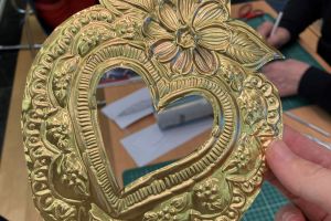 Atelier de Noël : Créez une crèche de Noël en métal repoussé (adulte)